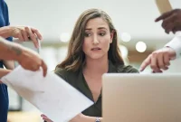 15 Clear Signs Your Job Is Slowly Ruining Your Health