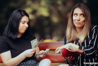 17 Reasons You Shouldn’t Lend Money to Friends and How to Handle It