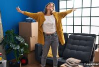 17 Financial Green Flags That Mean You’re Ready to Move Out