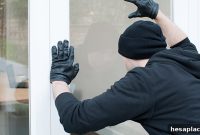 10 Tell-Tale Signs Burglars Spot When Scoping a Home