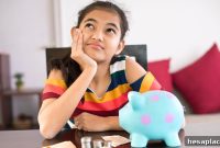 7 Money Lessons Financial Experts Wish They’d Learned in High School