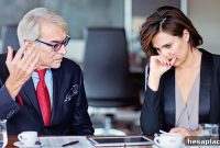 15 Clear Signs Your Boss Doesn’t Trust You