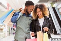 Shopping Mall Habits That Instantly Signal You’re Middle Class