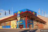 Did Amazon Kill Toys R Us? The Rise and Fall of Their Partnership