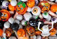 When to Buy Halloween Candy for Biggest Savings