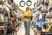 10 Dollar Store Items to Avoid Buying Ever
