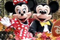 Disneyland Jobs What Redditors Say They Are Really Like