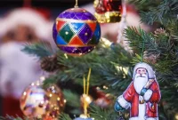 Valuable Vintage Christmas Ornaments Worth Collecting