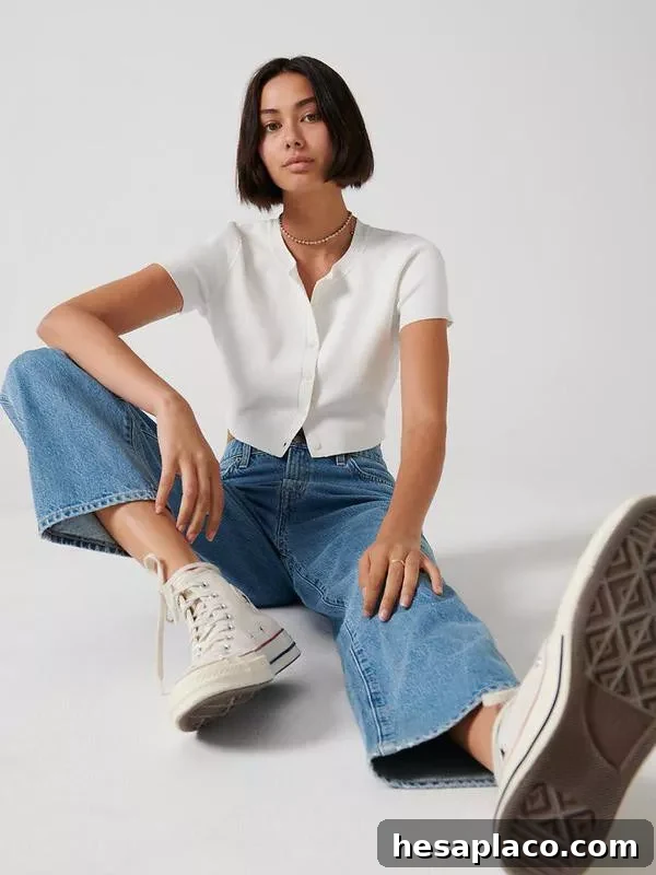 Y2K Fashion Guide: Trends, Icons, and How to Wear the Look 14 Go Off Road Dad Jean