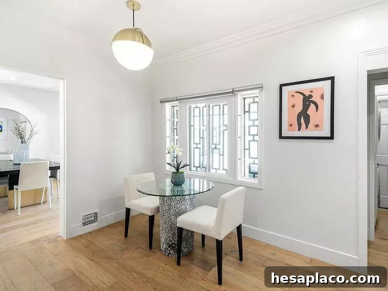 Breakfast nook