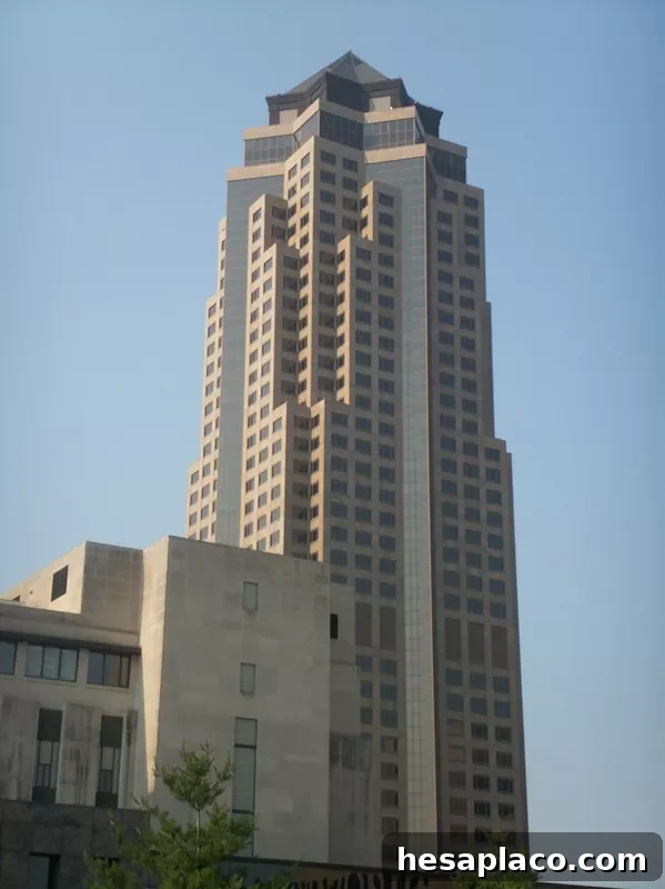 801 Grand