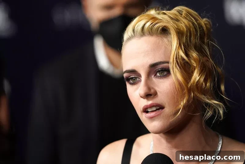 Kristen Stewart being interviewed