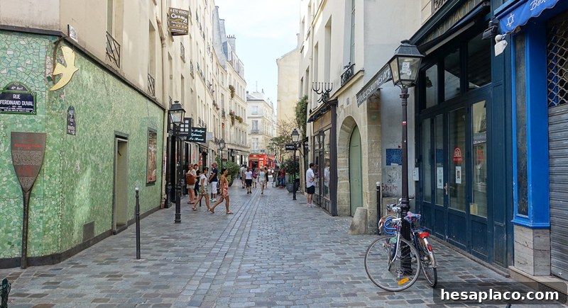 Le Marais streets
