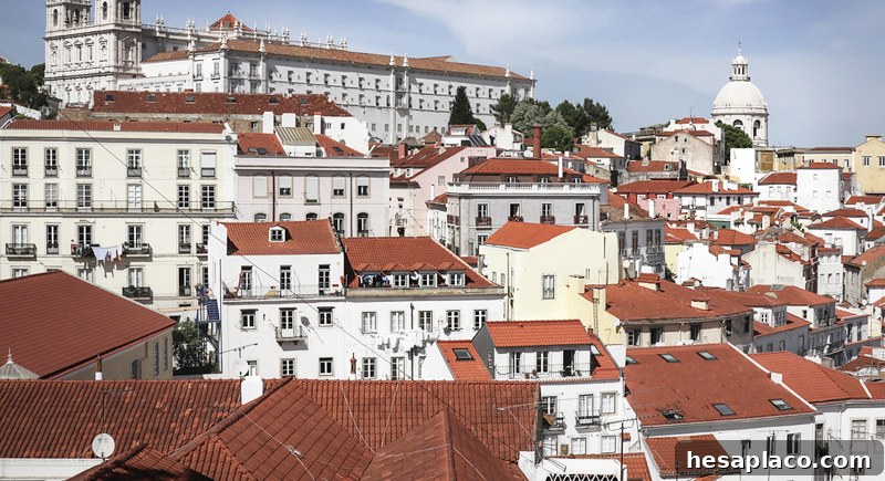Alfama neighborhood