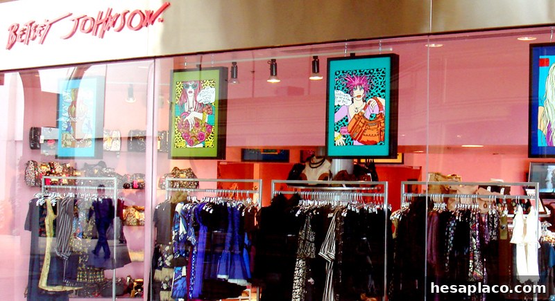 Betsey Johnson fashion