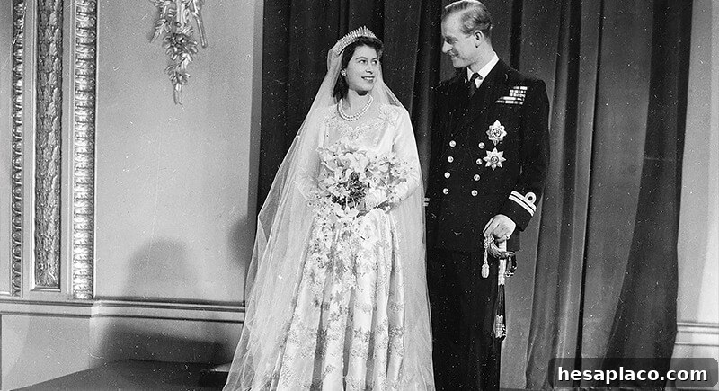Queen Elizabeth II wedding dress