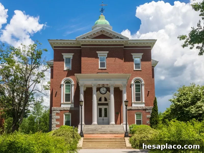 Hathorn Hall at Bates College
