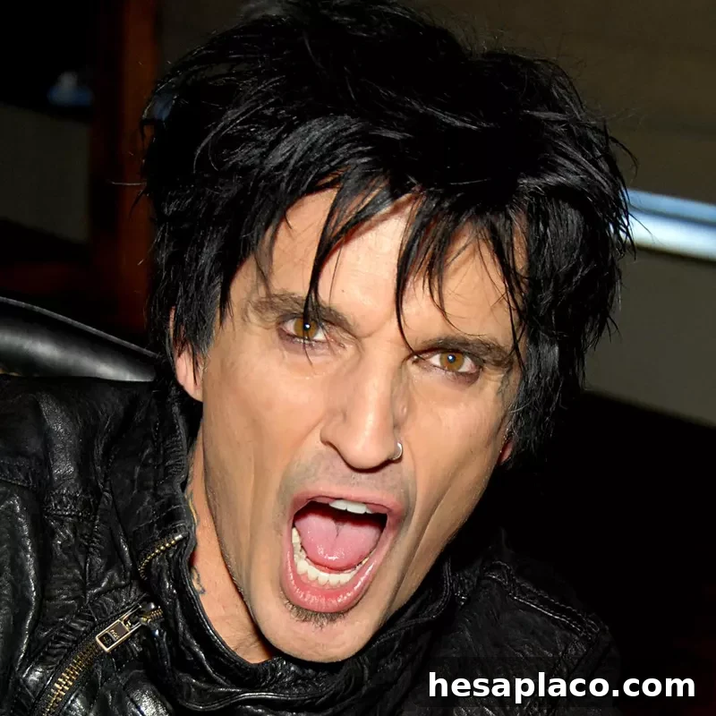 Kiss Band Motley Crue Band Tour Press Conference