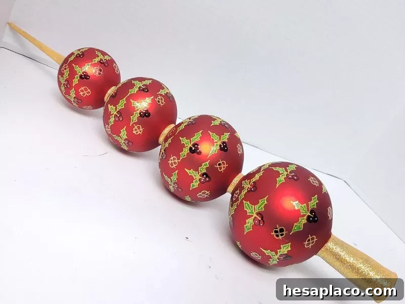 MCM four ball tree topper
