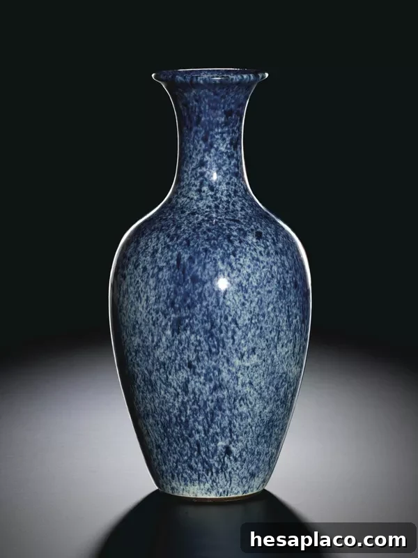 Chinese Snowflake Blue Yongzheng Vase