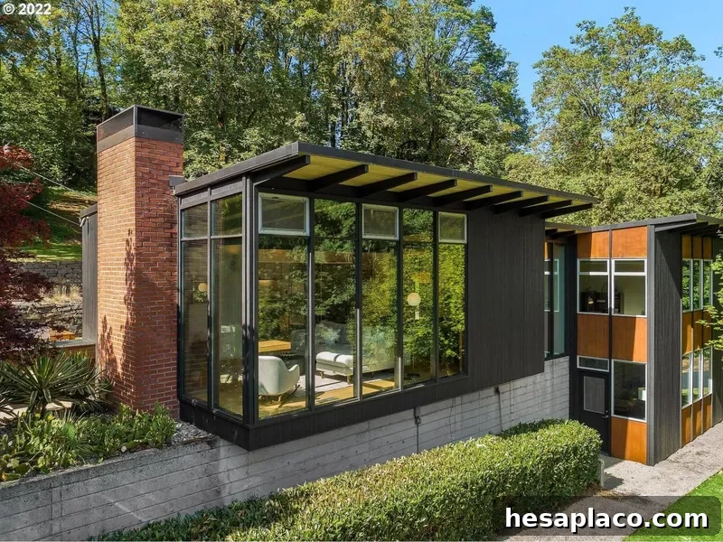 Mid-century modern home's exterior in Portland