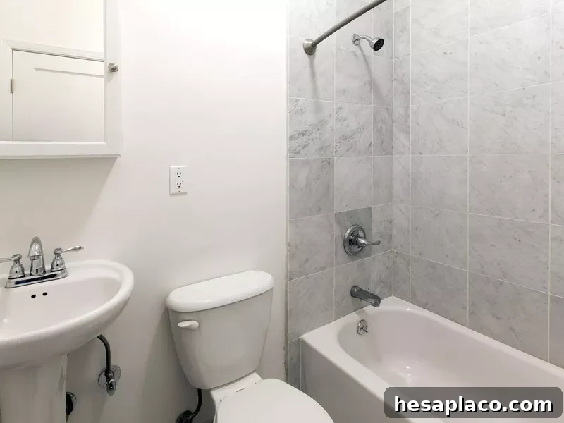 Holmes bathroom