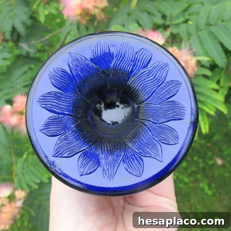 Bottom of blue corn vase