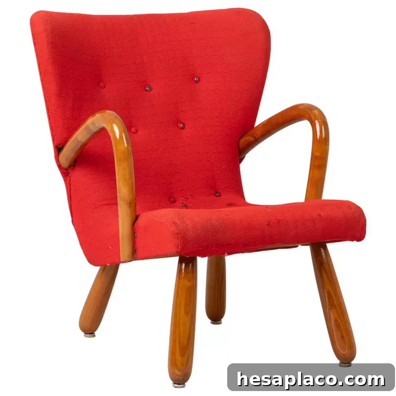 Ake Chair