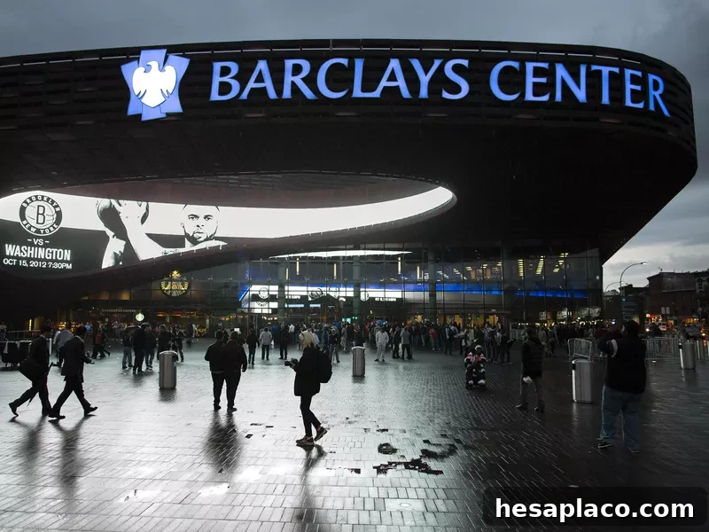Spectators arriving at the Barclays Center