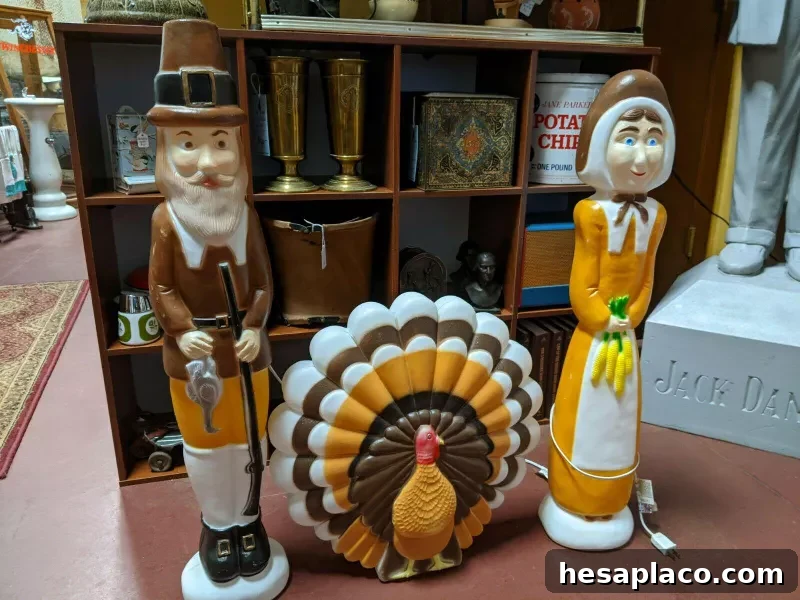 Vintage Thanksgiving Blow Mold Set