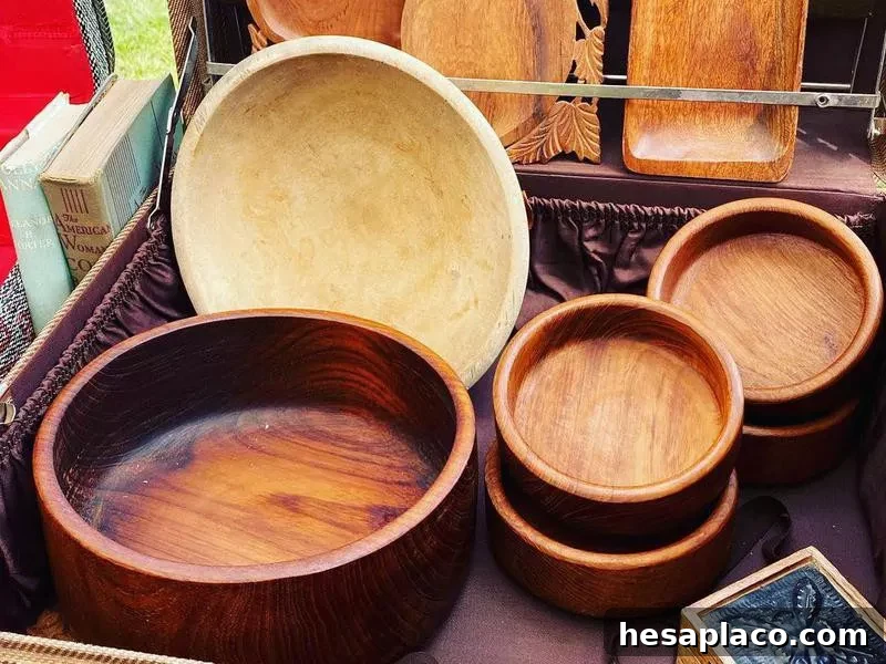 Bowls at Elephant’s Trunk Country Flea Market