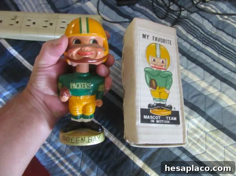 1960s Green Bay Packers nodder